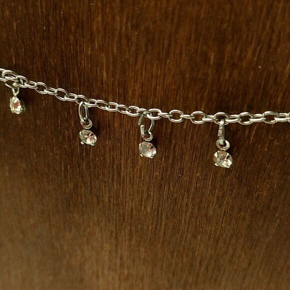 Silver-tone Tiny Dangling Crystal Drops Lightweight Bracelet-Anklet NWOT - Picture 3 of 13